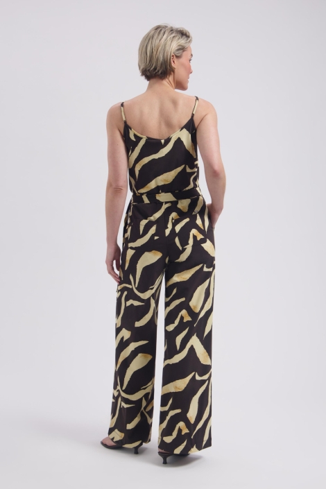 Lady Day bruine dames jumpsuit | Model achteraanzicht