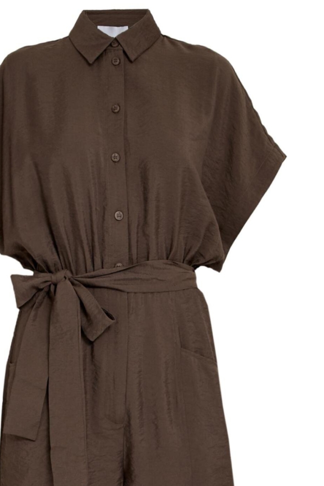Minus bruine dames jumpsuit | Close up