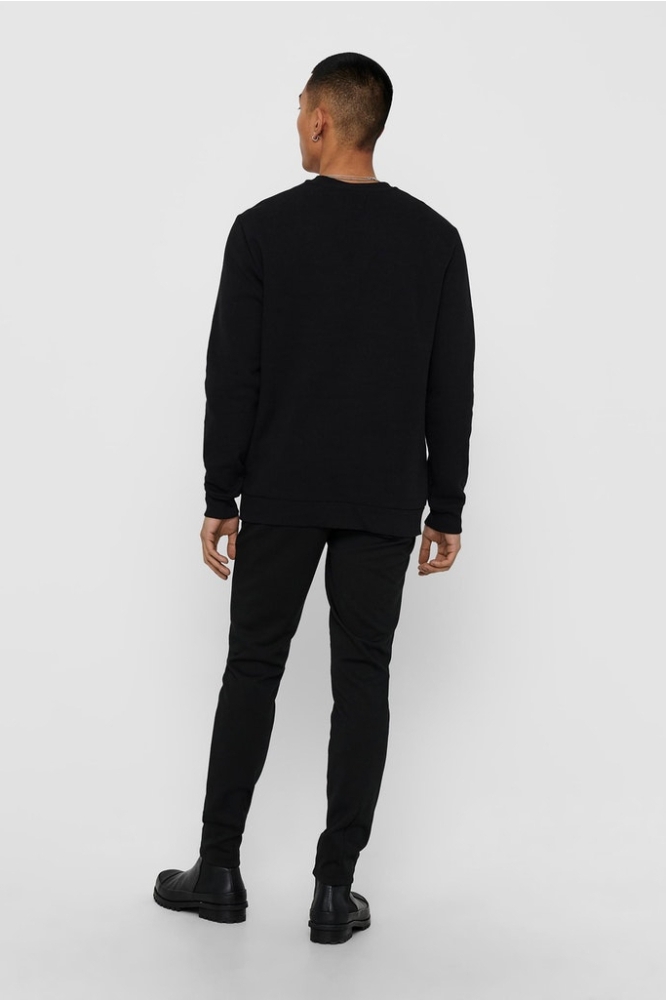 Only & Sons zwarte heren sweater | Model