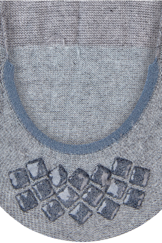 Falke grijze dames accessoire | Close up