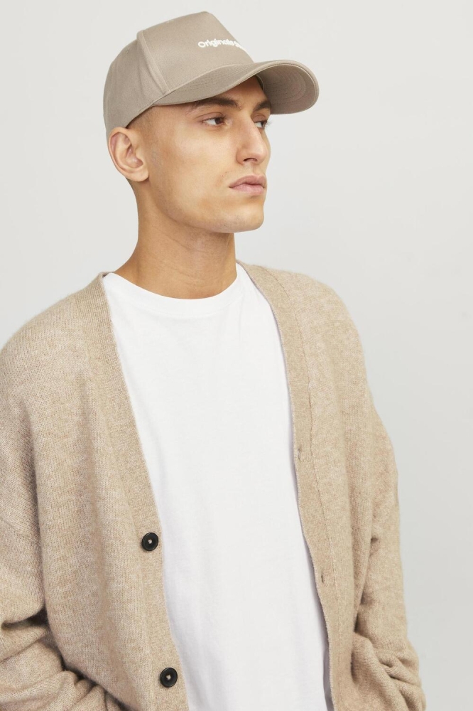 Jack & Jones camel heren accessoire | Model vooraanzicht