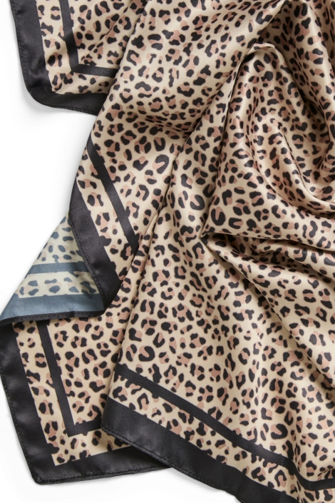 Pieces camel dames sjaal | Close up