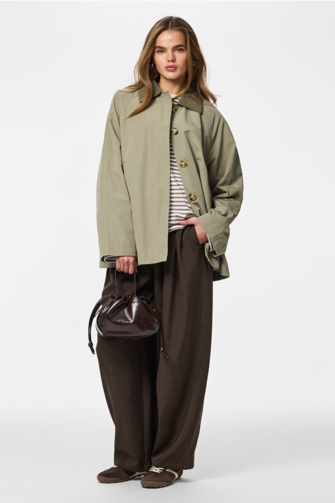 Pieces groene dames jas | Model