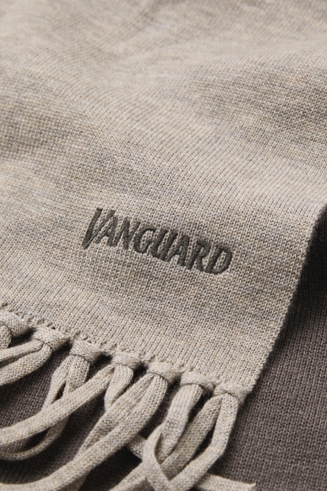 Vanguard beige heren sjaal | Close up