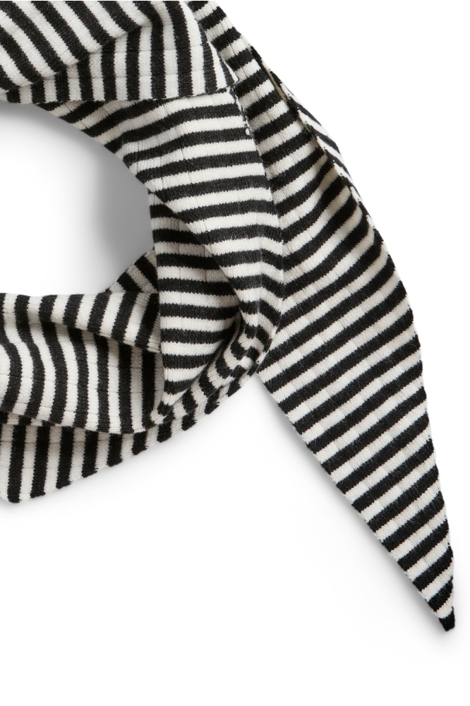 Pieces zwarte dames sjaal | Close up