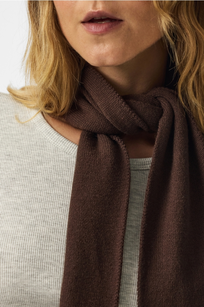 Pieces bruine dames sjaal | Close up