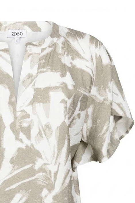 Zoso zand dames blouse | Close up