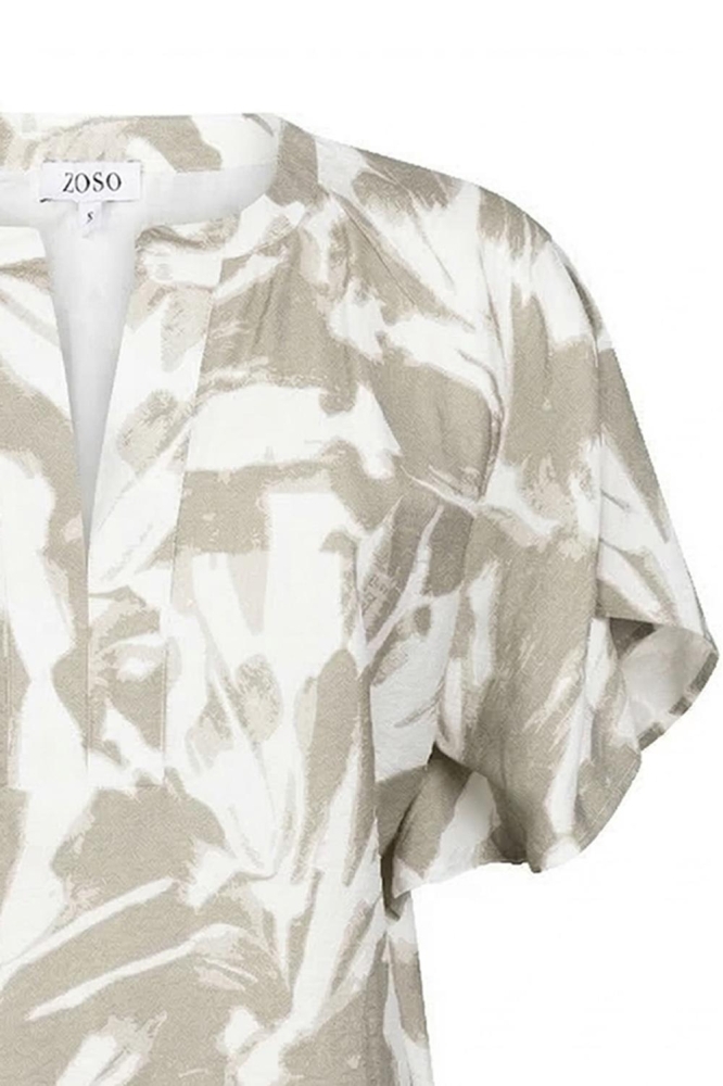 Zoso zand dames blouse | Close up