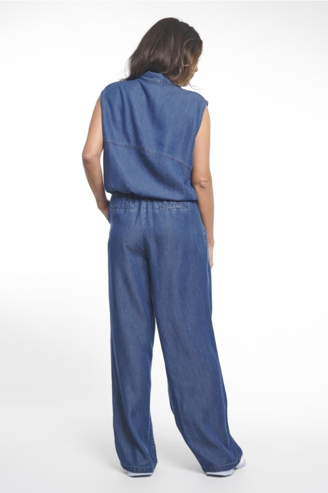 Zoso blauwe dames gilet | Model