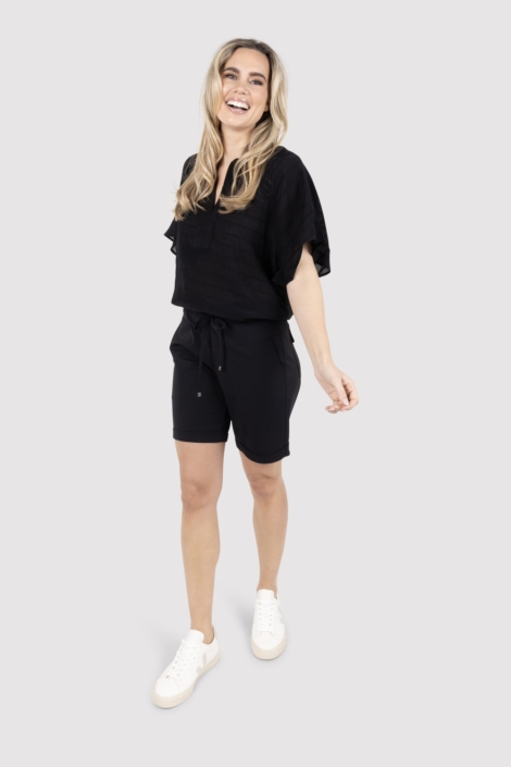 Zoso zwarte dames korte broek | Model