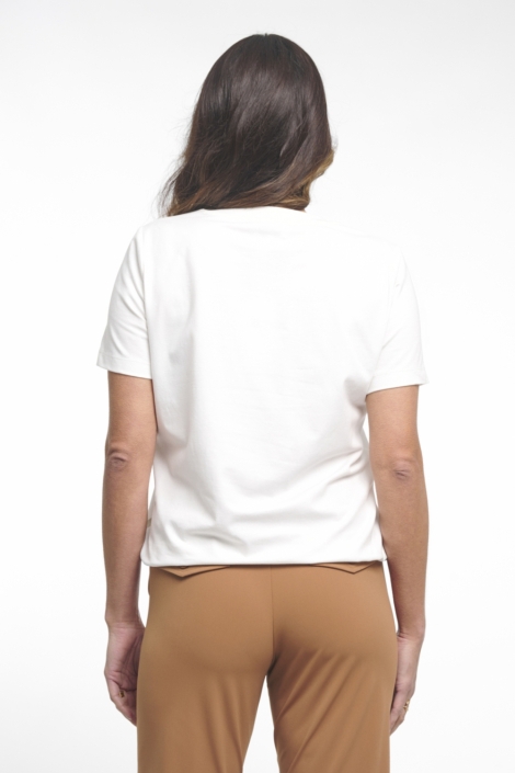 Zoso witte dames t-shirt | Model achteraanzicht