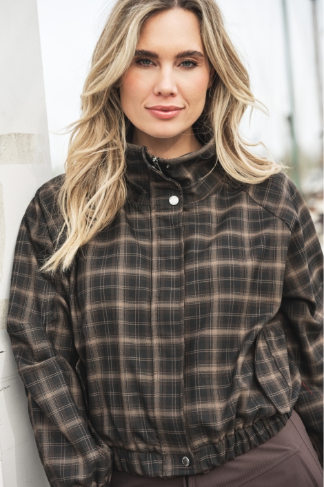 Zoso bruine dames vest | Sfeerbeeld, In situatie