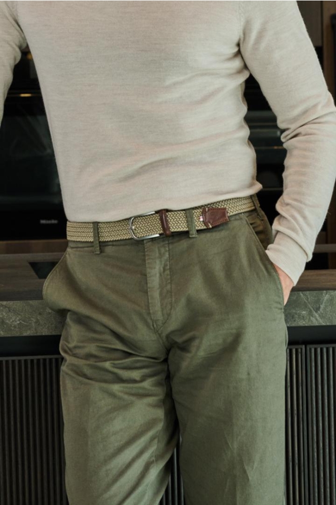 La Boucle groene heren riem | Model vooraanzicht