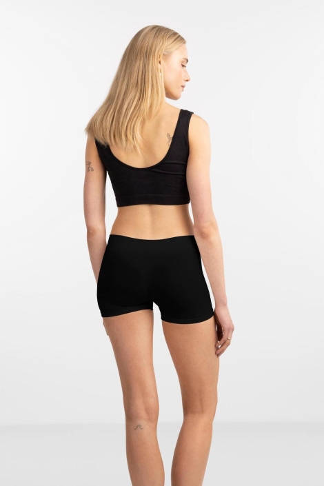 Pieces zwarte dames ondergoed | Model achteraanzicht