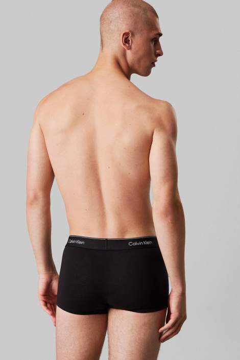 Calvin Klein zwarte heren ondergoed | Model achteraanzicht