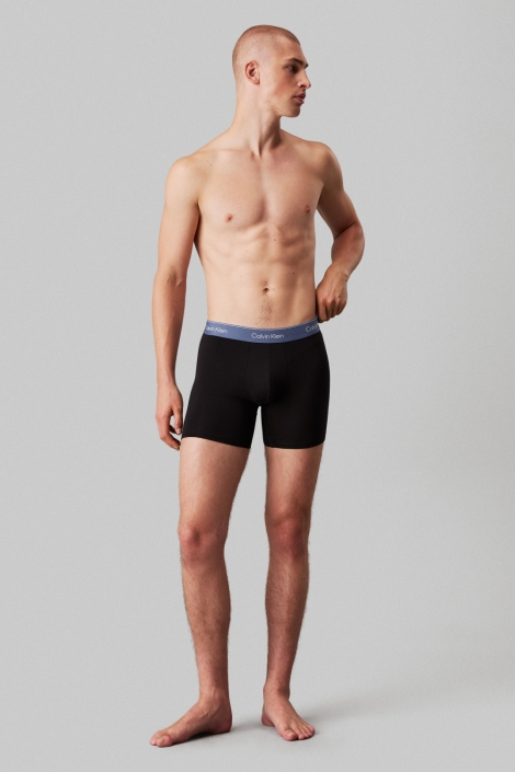 Calvin Klein zwarte heren ondergoed | Model vooraanzicht