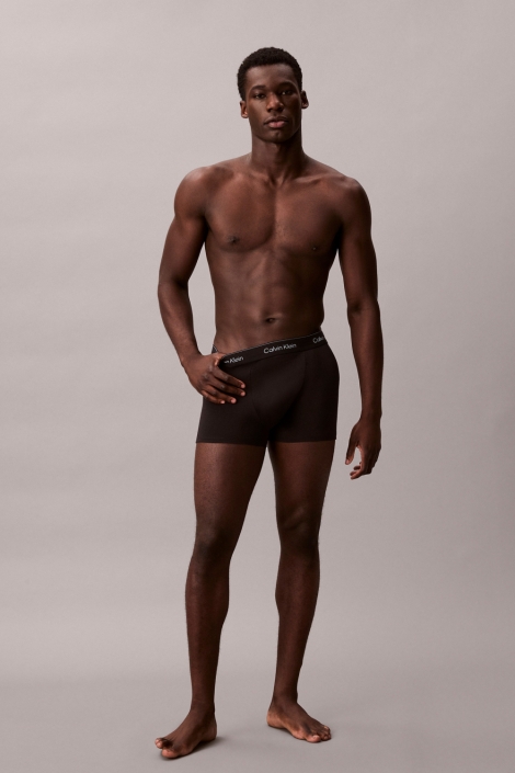 Calvin Klein zwarte heren ondergoed | Model vooraanzicht