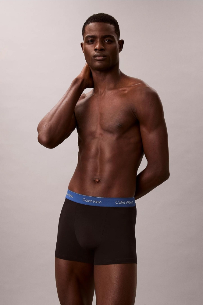 Calvin Klein zwarte heren ondergoed | Model vooraanzicht