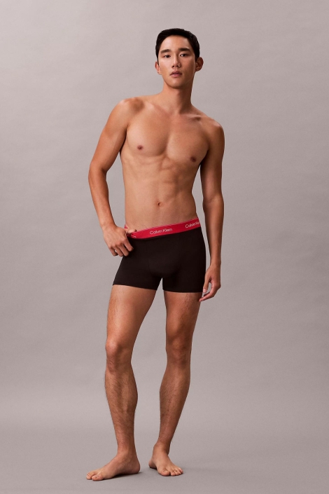 Calvin Klein zwarte heren ondergoed | Model vooraanzicht