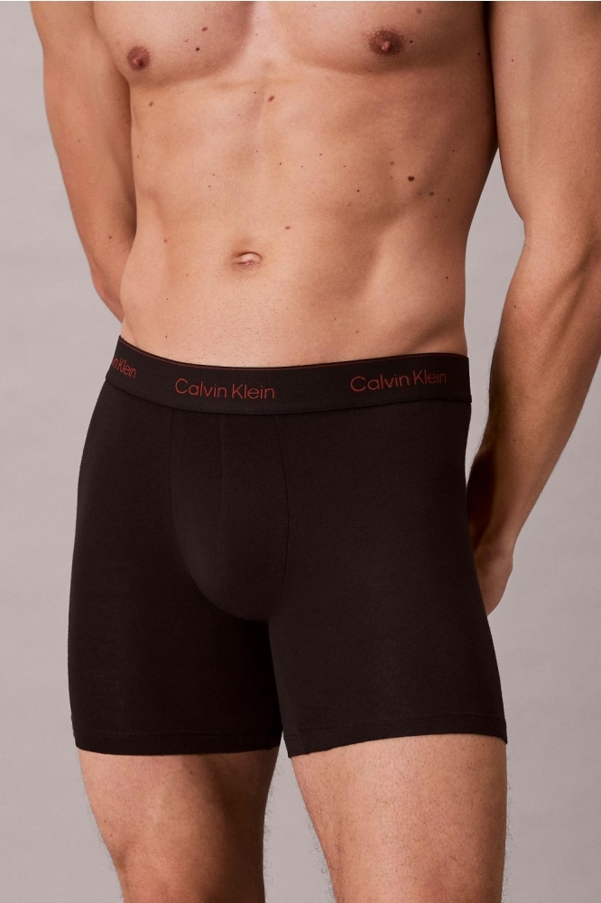Calvin Klein zwarte heren ondergoed | Model vooraanzicht