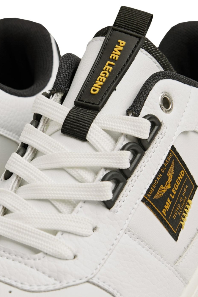PME legend witte heren sneaker | Close up