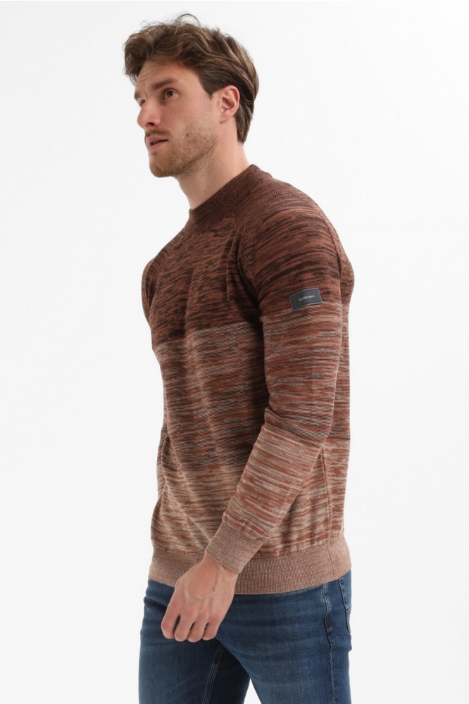 Gabbiano oranje heren trui | Model zijaanzicht