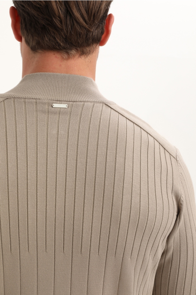 Gabbiano taupe heren trui | Close up
