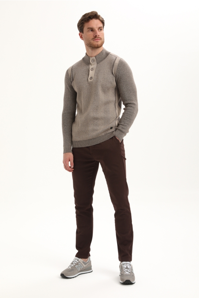 Gabbiano taupe heren trui | Model