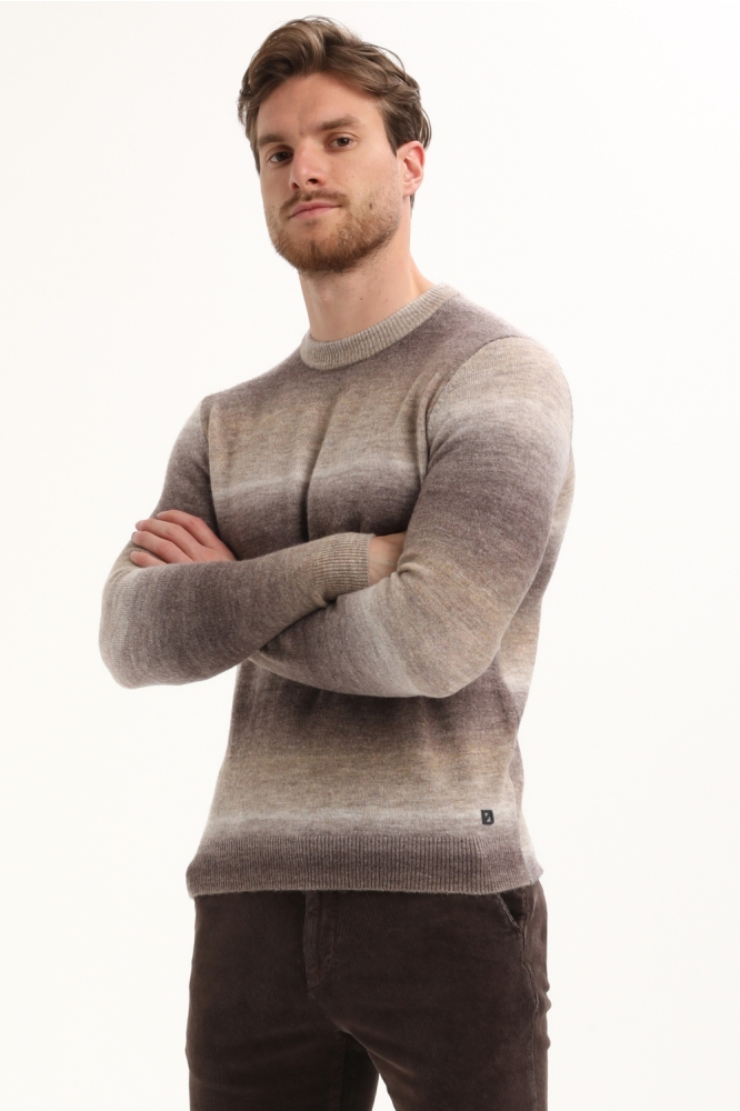 Gabbiano taupe heren trui | Model zijaanzicht