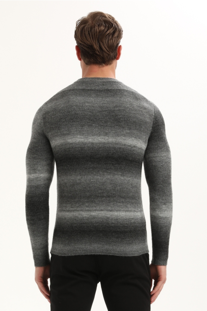 Gabbiano grijze heren trui | Model achteraanzicht