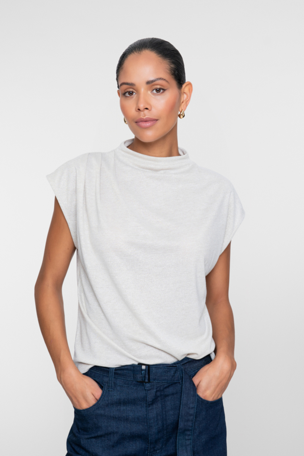 Geisha gouden dames top | High neck halslijn | Regular fit | Glitters patroon | Kap mouw