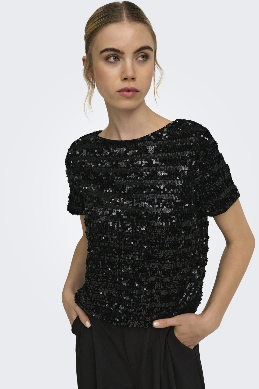Only zwarte dames t-shirt | Ronde hals | Regular fit | Pailletten patroon | Duurzaam | Korte mouw