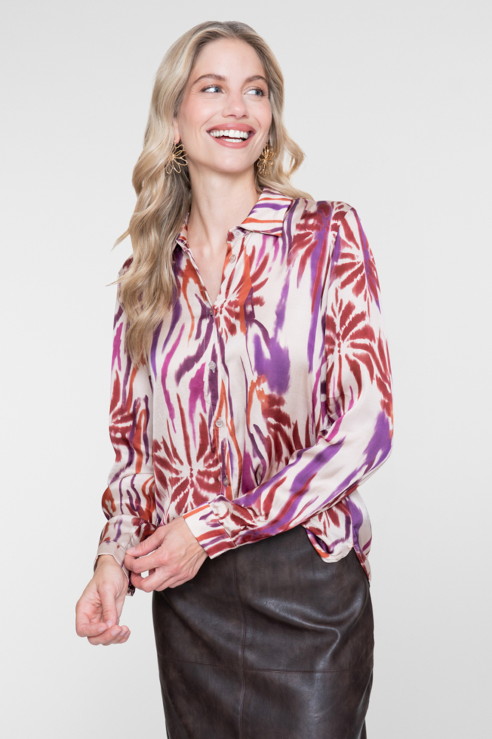 Geisha ecru dames blouse | Punt kraag | Regular fit | Glans | Knoopsluiting | Lange mouw